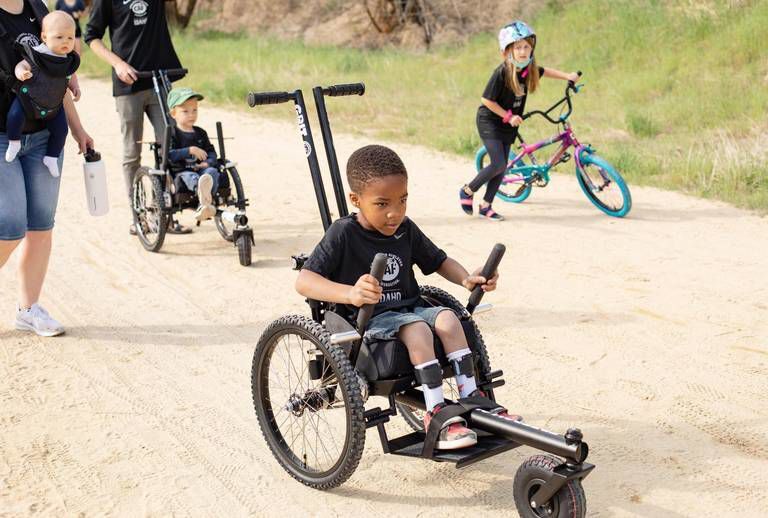 Off-road wheelchairs